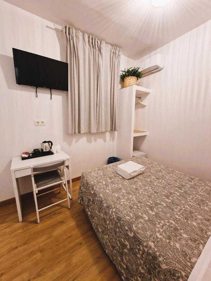 Hostal Comercial Madrid Dış mekan fotoğraf